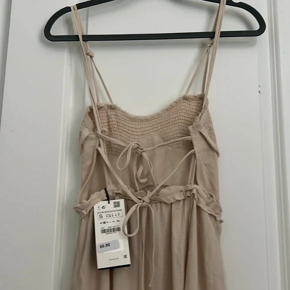 New with a tag absolutely gorgeous sleeveless maxi dress. - Picture 8 of 10